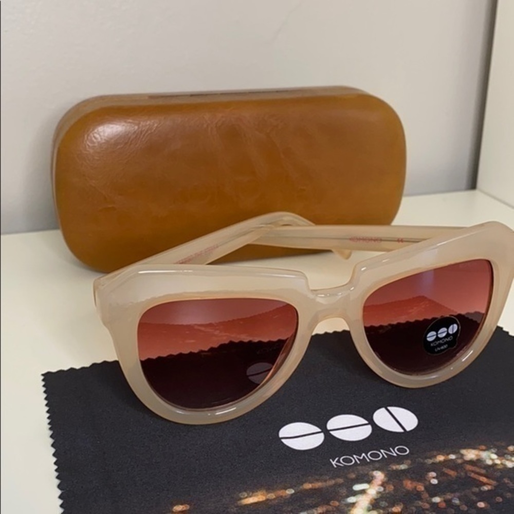 Komono Stella Cat Eye Pale Blush Sunglasses - Picture 9 of 13